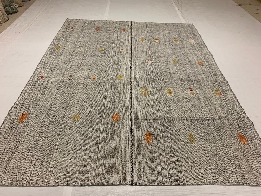 7x9 Off White and Multicolor Turkish Tribal Rug