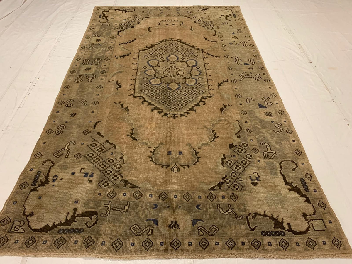 6x10 Ivory Turkish Tribal Rug