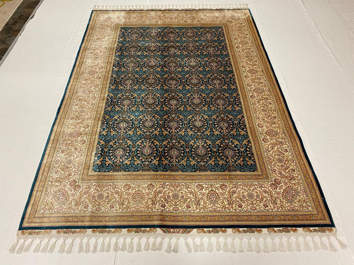 6x8 Blue and White Turkish Silk Rug