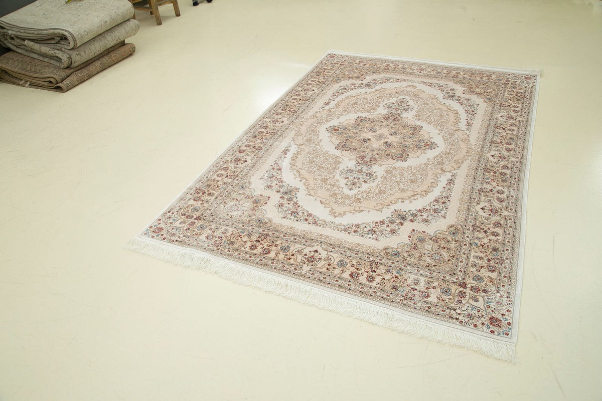 5x8 Ivory and Beige Turkish Antep Rug