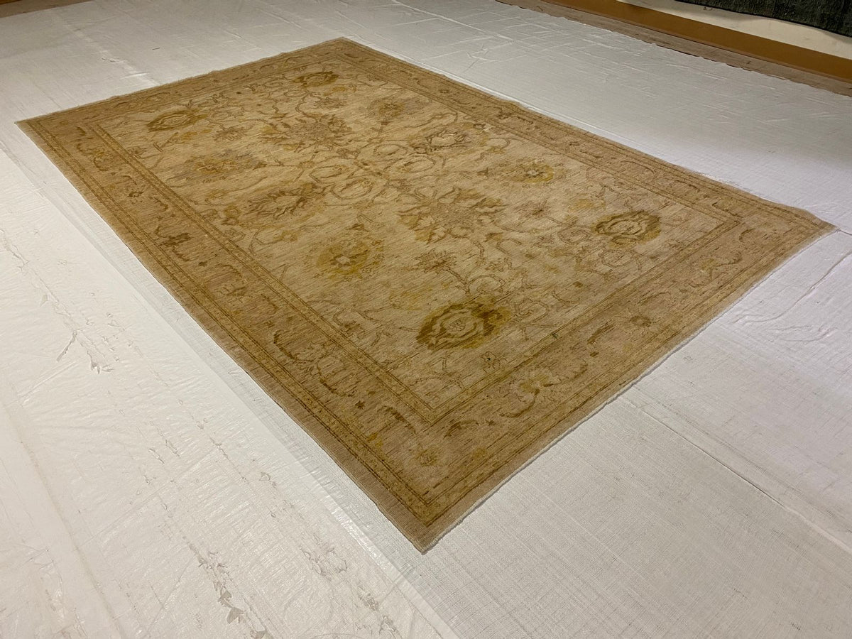 6x9 Ivory and Gold Turkish Oushak Rug