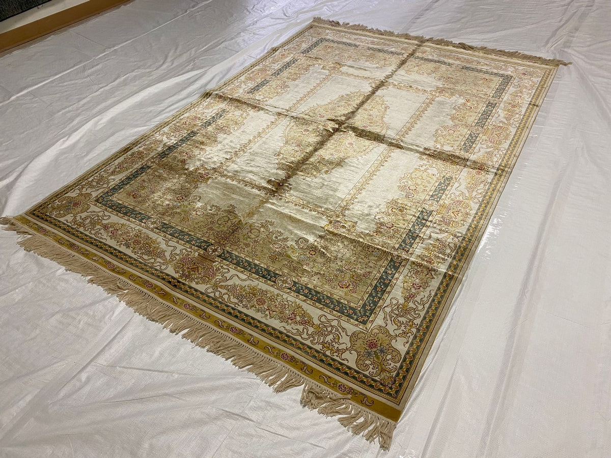 6x8 Ivory and Beige Turkish Silk Rug