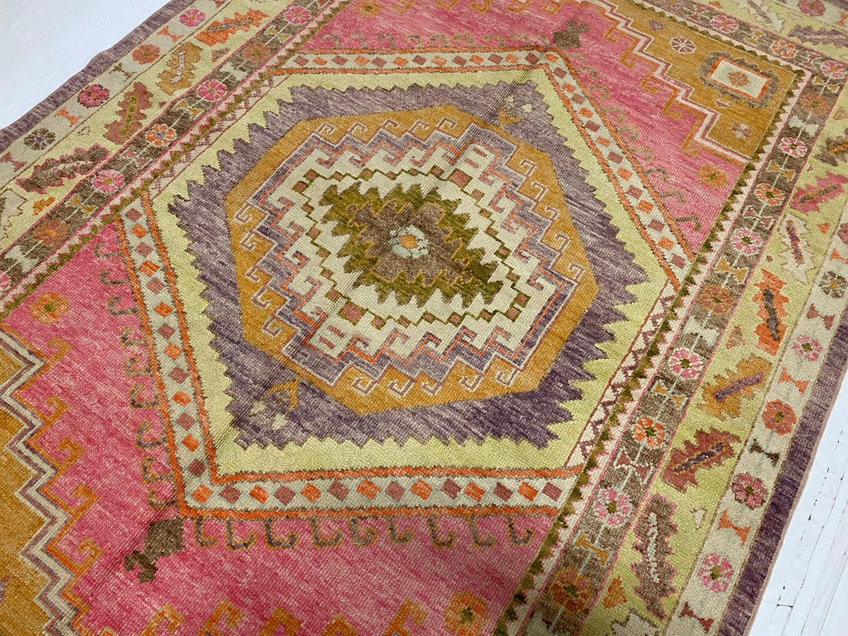 6x9 Pink and Ivory Turkish Oushak Rug