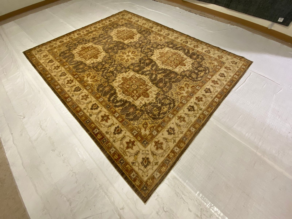 8x10 Brown and Ivory Turkish Oushak Rug