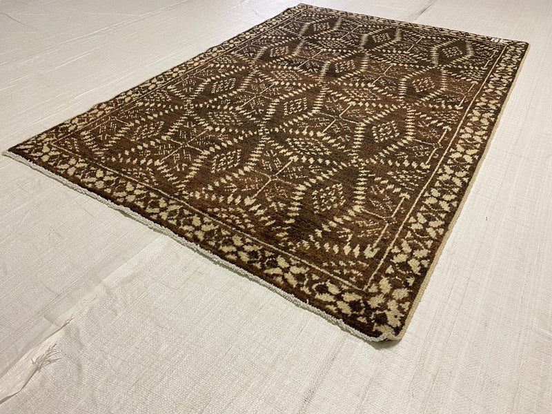 4x6 Brown and Ivory Modern Contemporary Rug