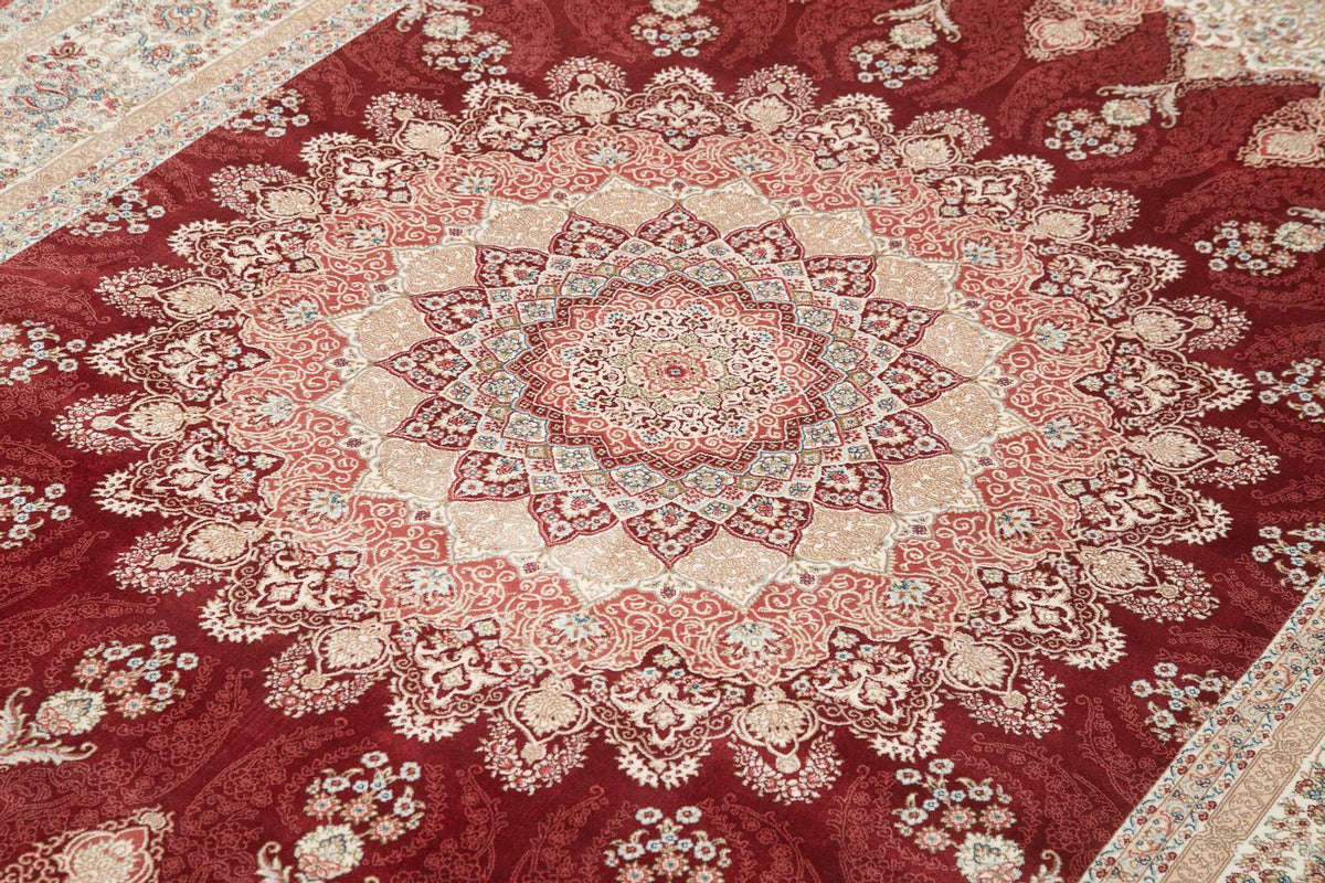 5x8 Red and Ivory Turkish Antep Rug