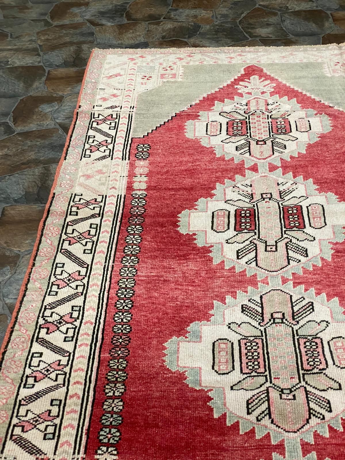5x9 Red and Green Turkish Tribal Rug