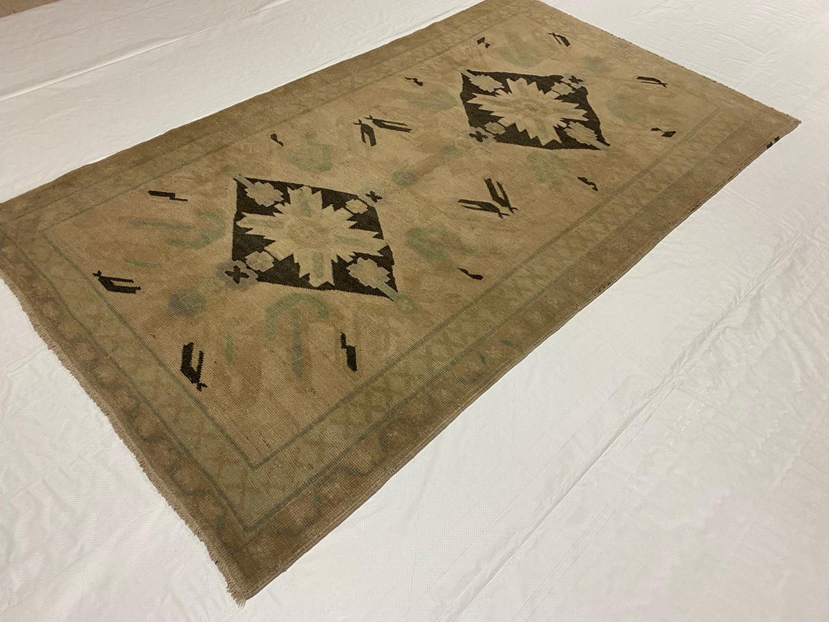 5x8 Black and Ivory Turkish Tribal Rug