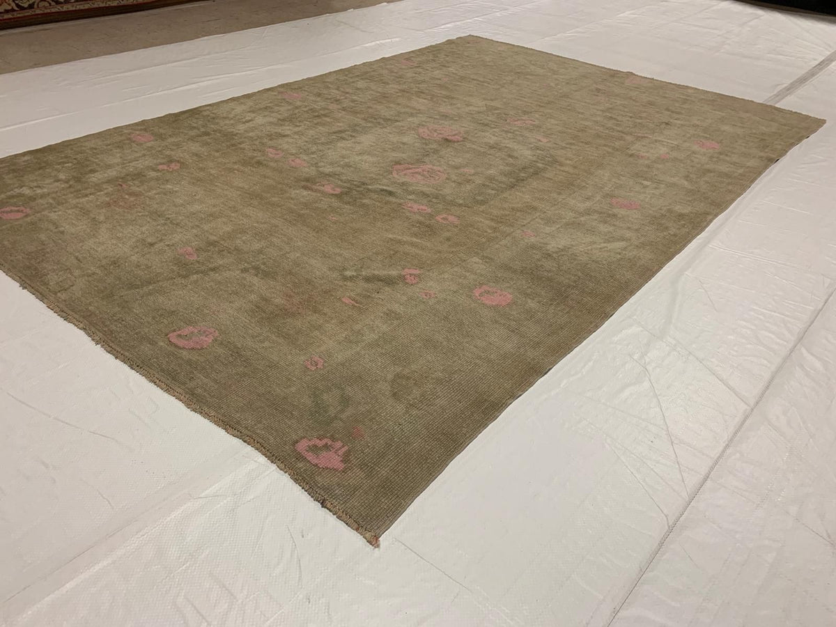 6x8 Ivory and Pink Turkish Tribal Rug