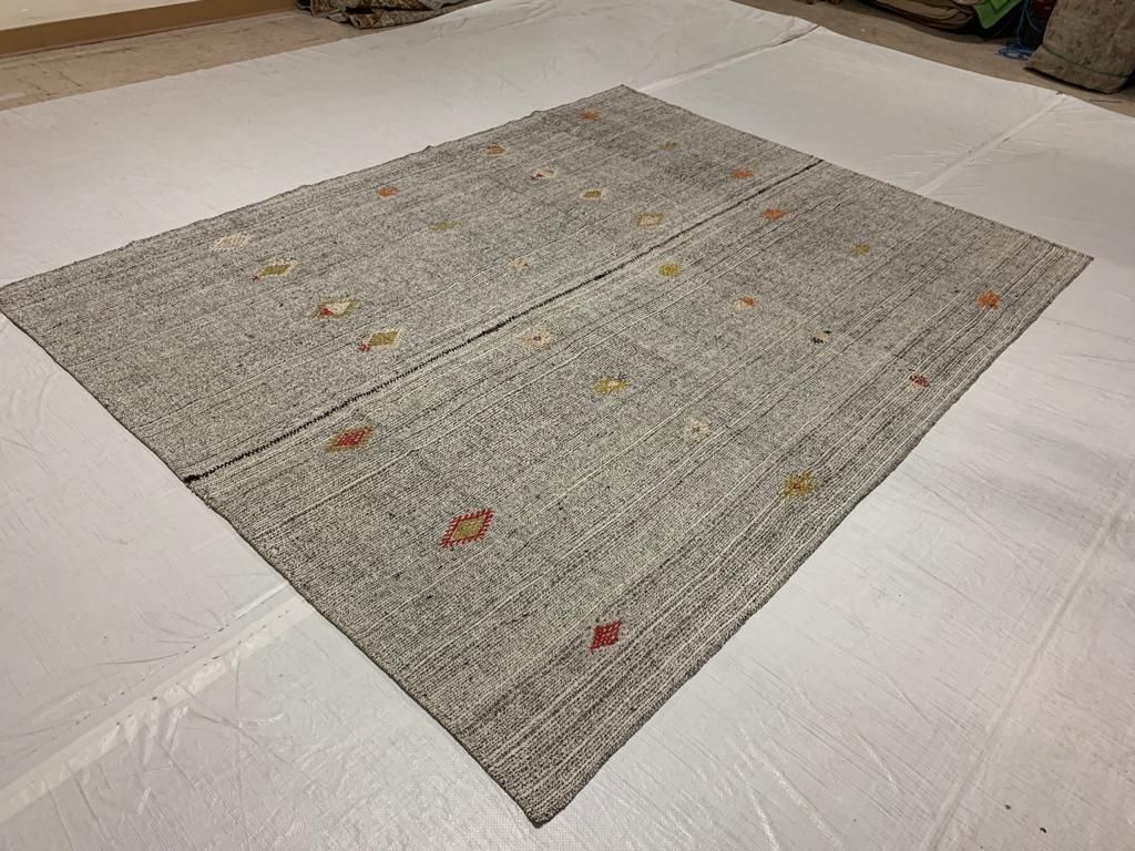 7x9 Off White and Multicolor Turkish Tribal Rug