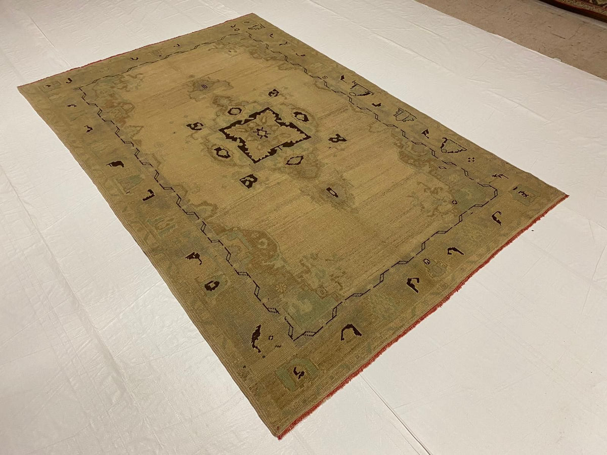 5x8 Ivory Turkish Tribal Rug