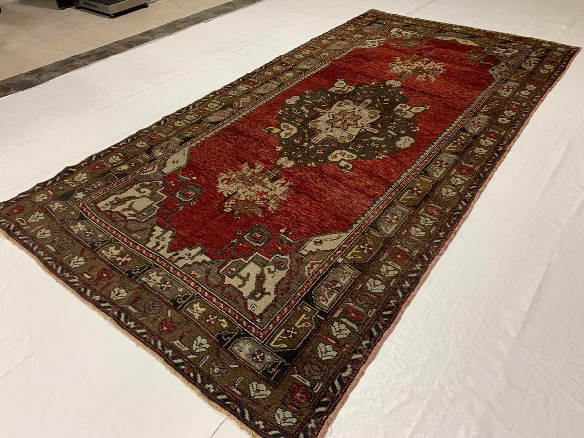 5x11 Red and Ivory Turkish Tribal Runner