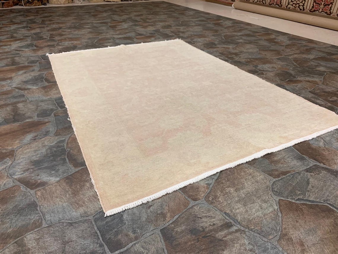 4x6 Ivory and Beige Turkish Oushak Rug
