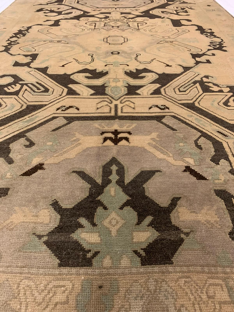 5x9 Ivory and Black Turkish Tribal Rug