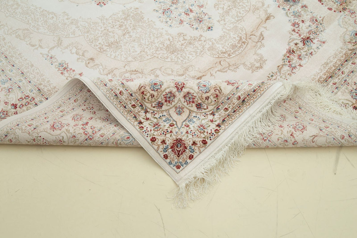 5x8 Ivory and Beige Turkish Antep Rug
