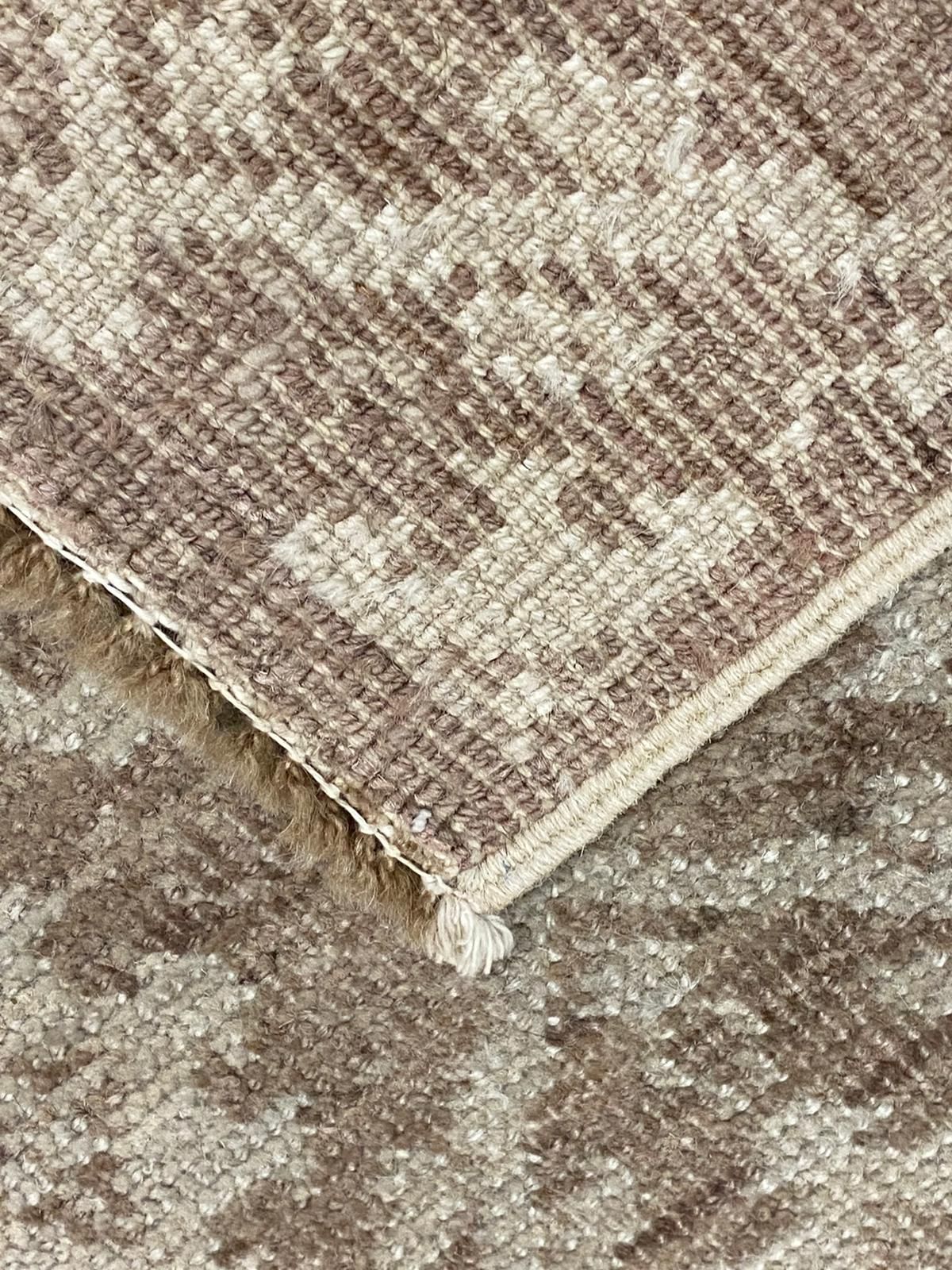 4x6 Brown and Beige Modern Contemporary Rug