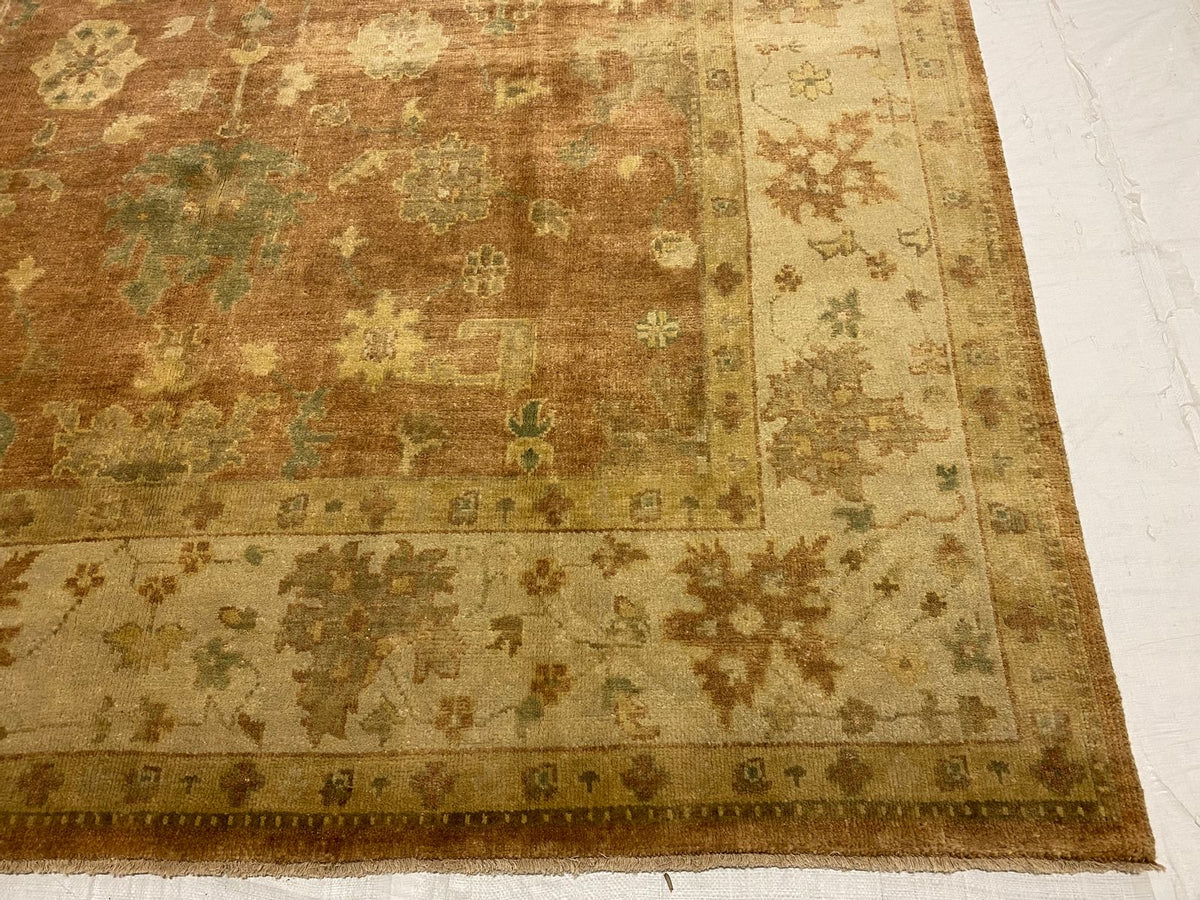 8x10 Brown and Ivory Turkish Oushak Rug