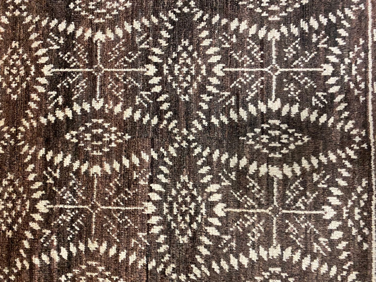 4x6 Brown and Ivory Modern Contemporary Rug