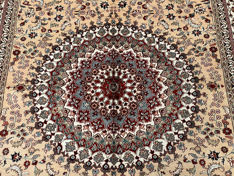5x8 Ivory and Multicolor Turkish Silk Rug