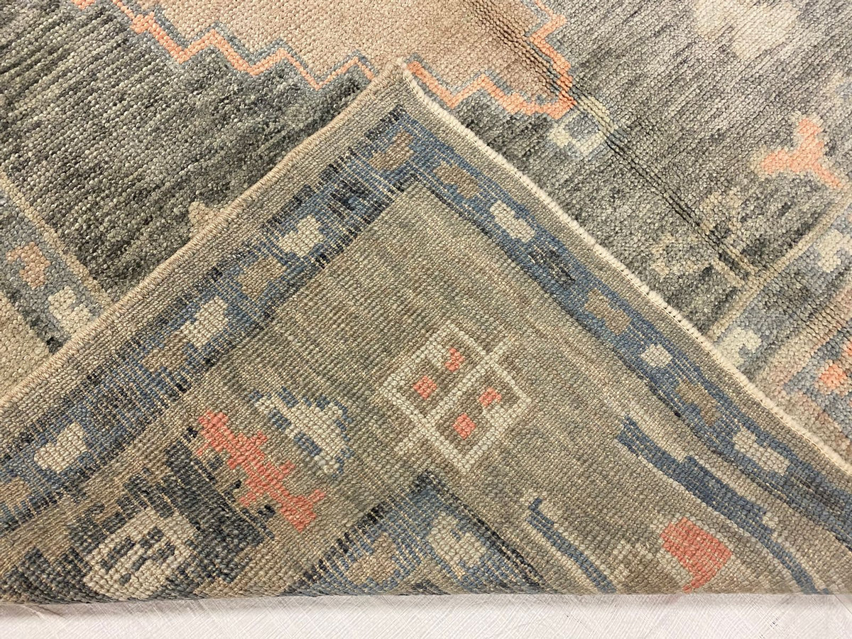 6x8 Gray and Beige Turkish Oushak Rug