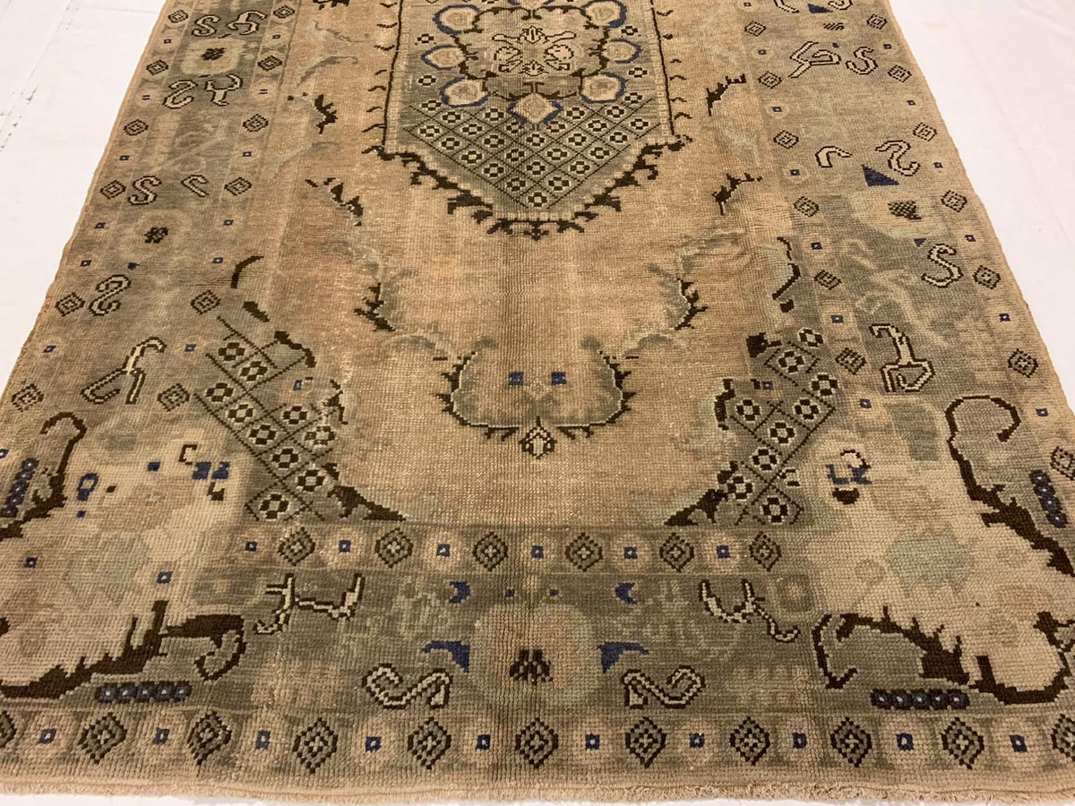 6x10 Ivory Turkish Tribal Rug