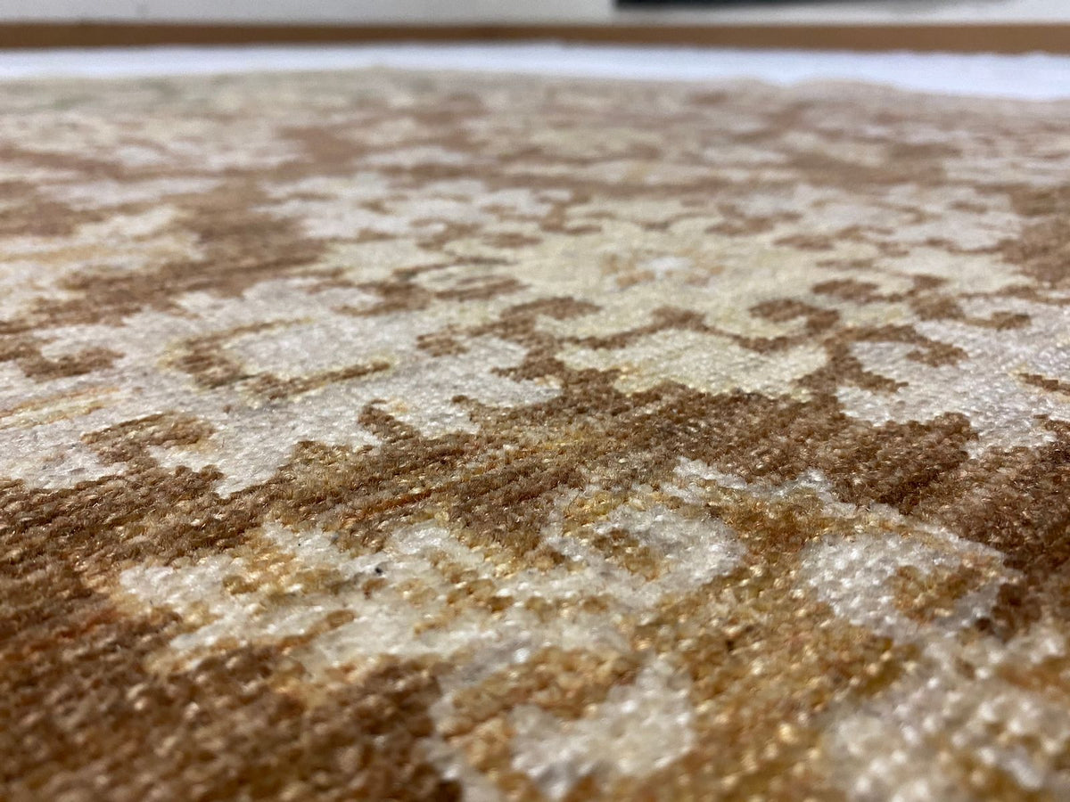 4x6 Brown and Ivory Traditional Rug