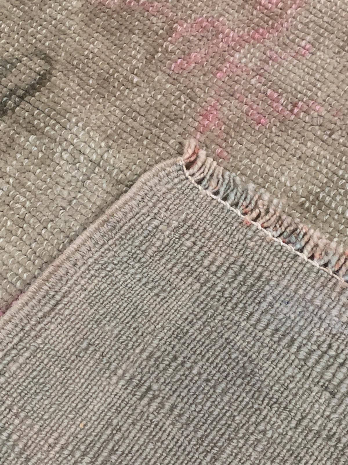 6x8 Ivory and Pink Turkish Tribal Rug