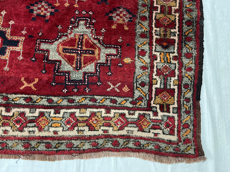 5x9 Red and Ivory Turkish Tribal Rug