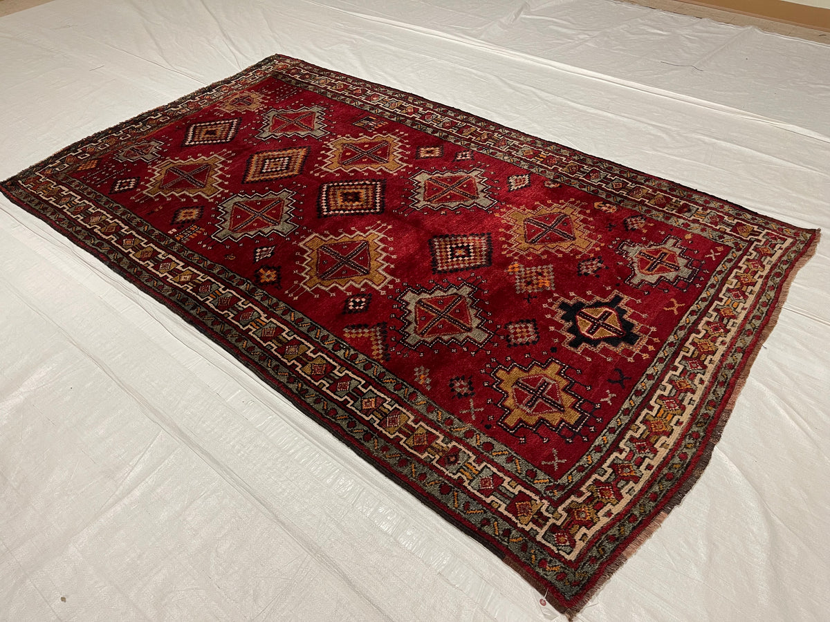5x9 Red and Ivory Turkish Tribal Rug
