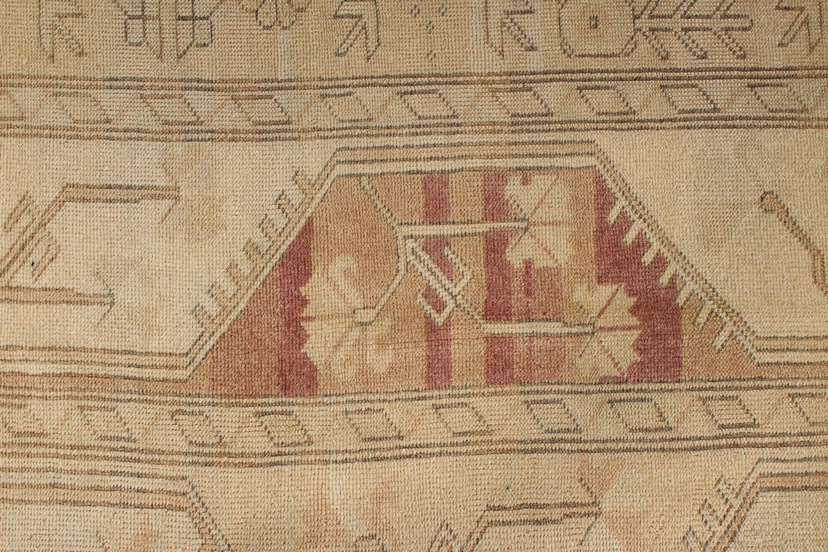 8x11 Ivory Turkish Milas Rug