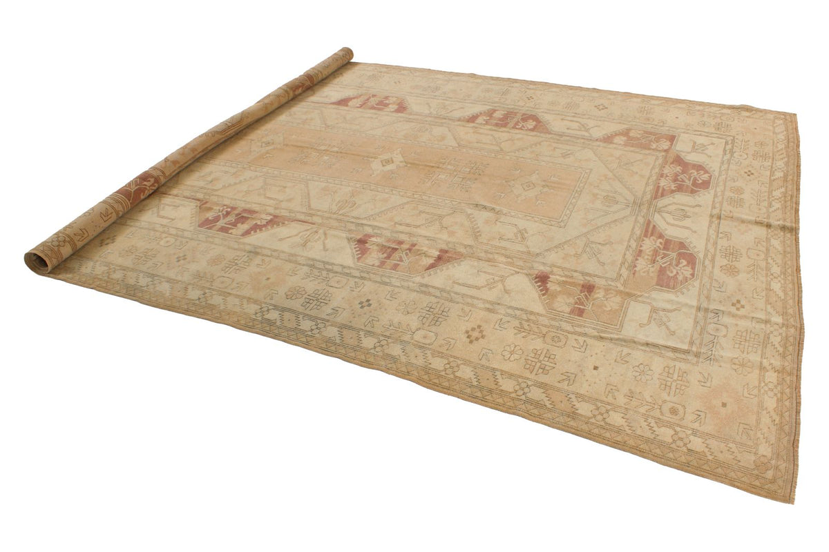 8x11 Ivory Turkish Milas Rug