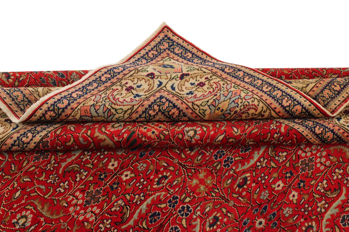 7x9 Red and Ivory Turkish Traditional Rug
