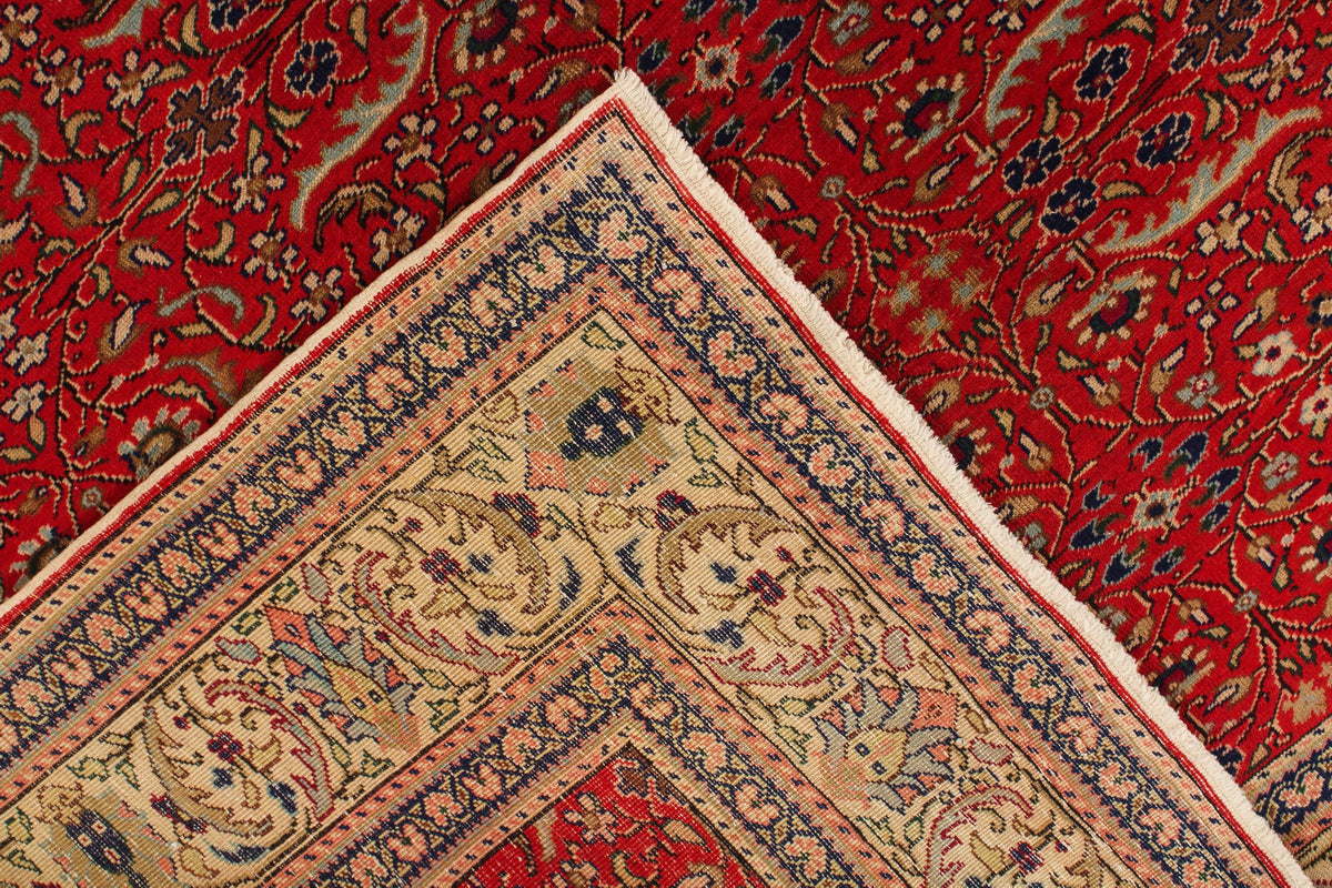 7x9 Red and Ivory Turkish Traditional Rug