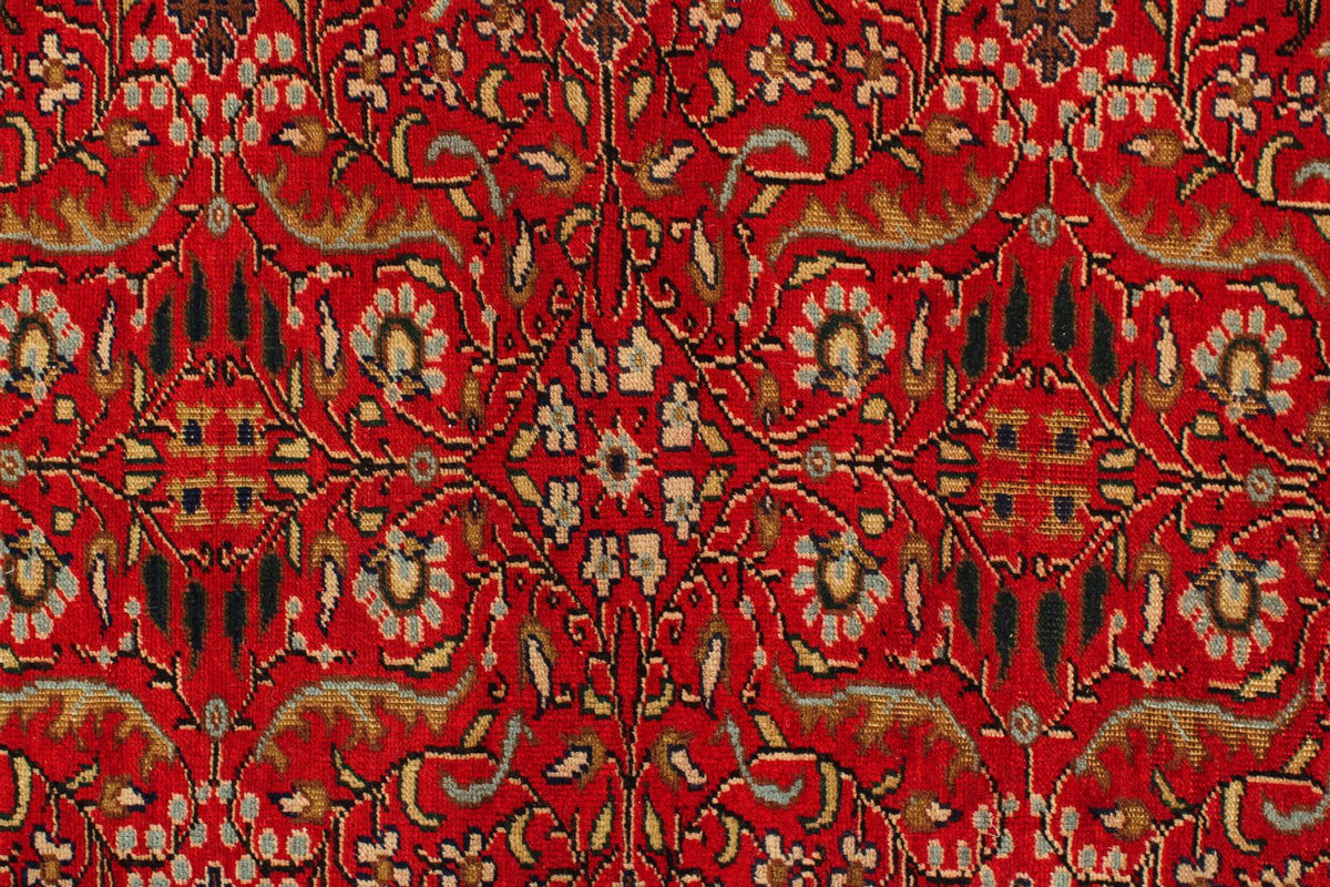 7x9 Red and Ivory Turkish Traditional Rug