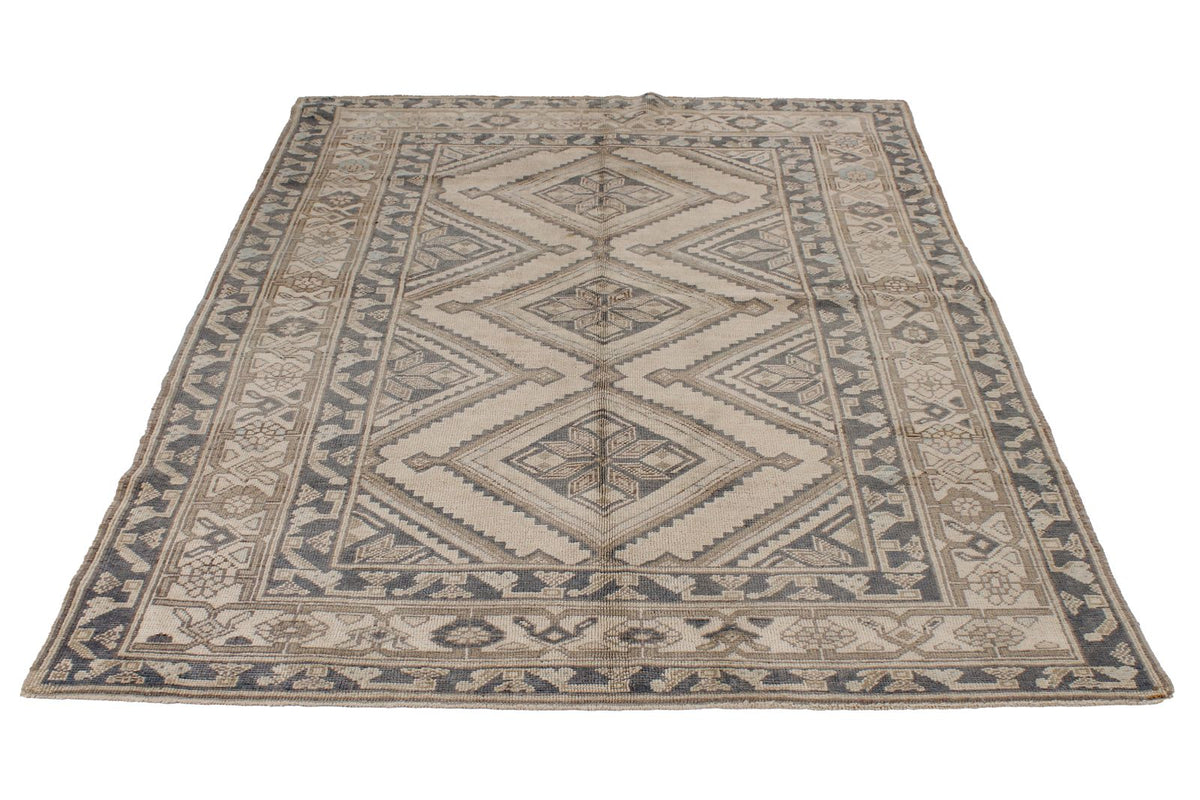 5x7 Beige and Gray Turkish Tribal Rug