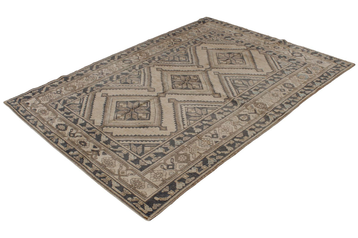 5x7 Beige and Gray Turkish Tribal Rug