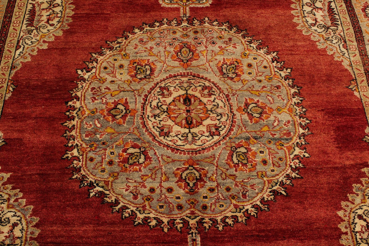 7x10 Red and Green Turkish Traditional Rug