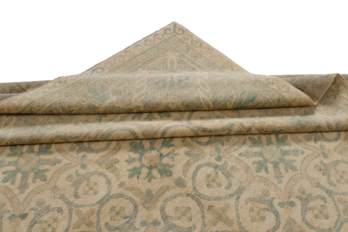 10x14 Ivory and Green Turkish Traditional Rug