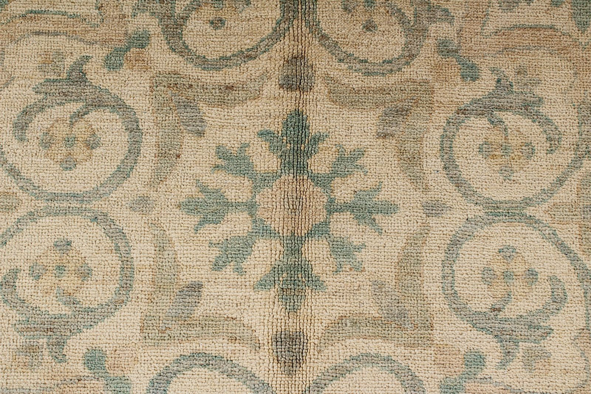 10x14 Ivory and Green Turkish Traditional Rug