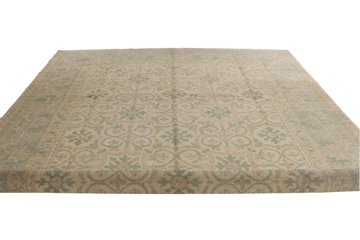 10x14 Ivory and Green Turkish Traditional Rug