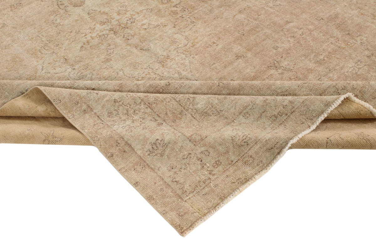 7x10 Beige Turkish Traditional Rug
