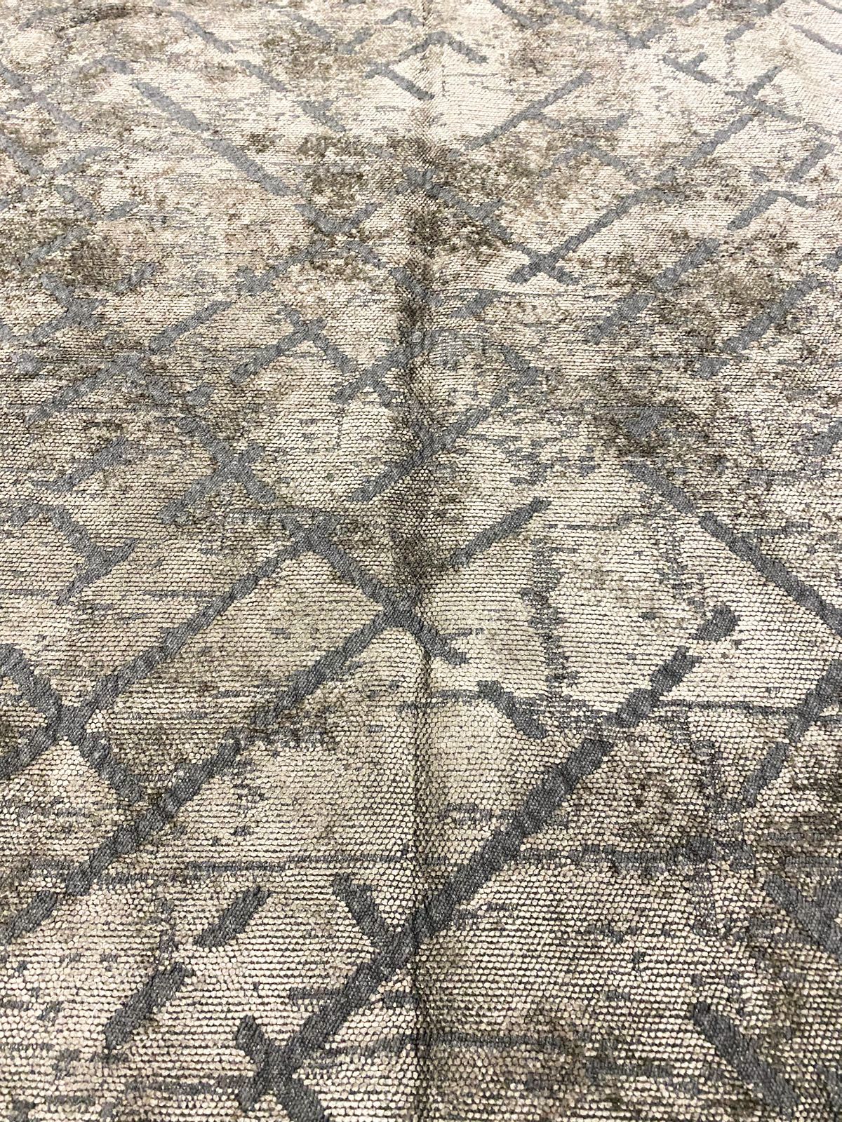 5x8 Gray and Black Modern Contemporary Rug