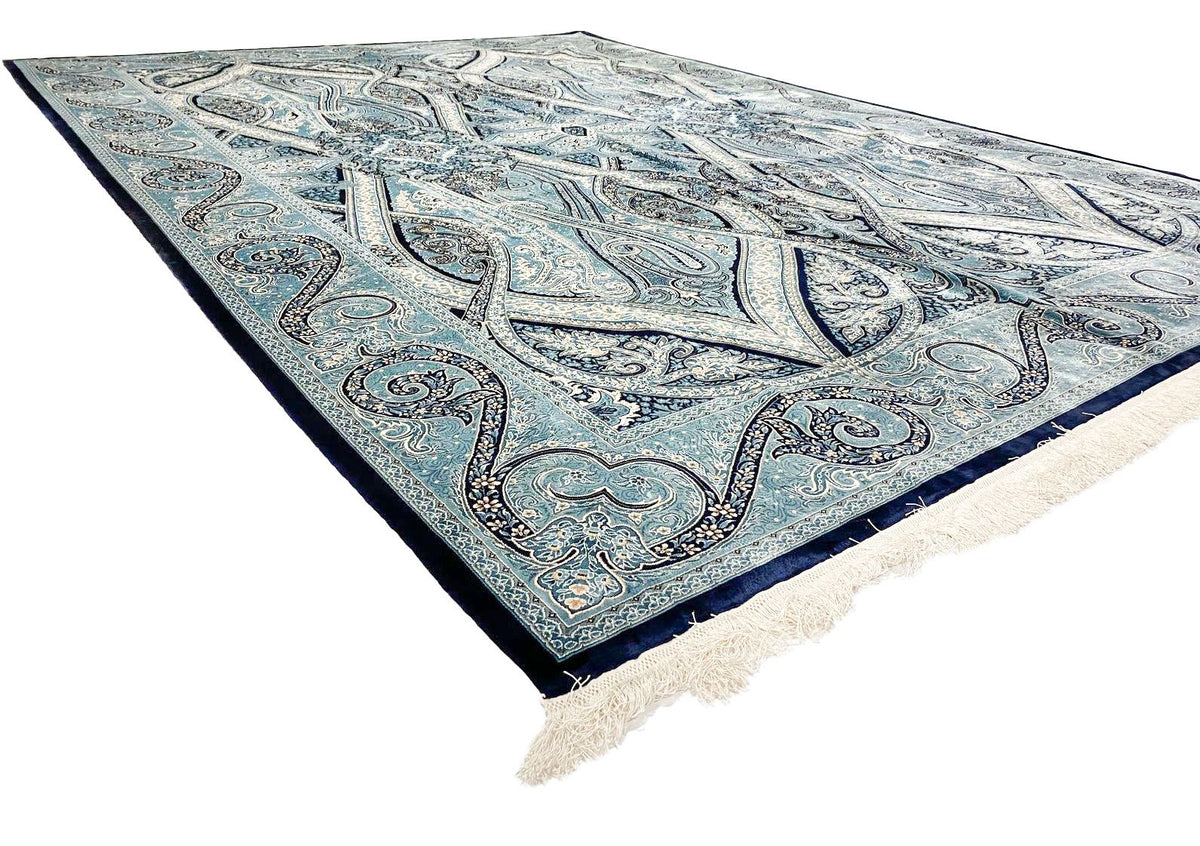 8x11 Navy and White Turkish Antep Rug