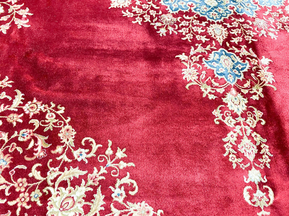 6x8 Red and Ivory Turkish Antep Rug