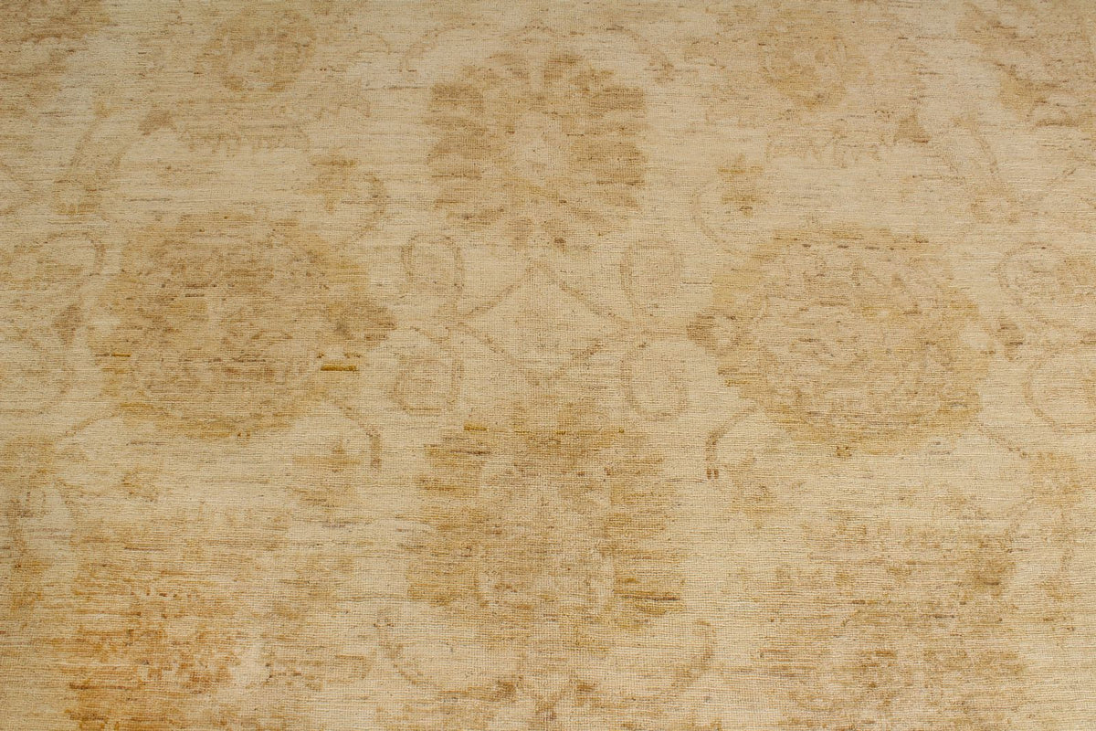 8x11 Ivory and Gold Turkish Oushak Rug