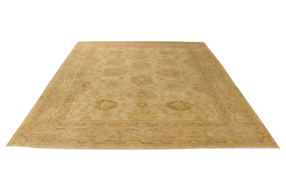 8x11 Ivory and Gold Turkish Oushak Rug