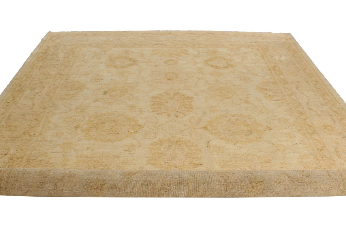 8x11 Ivory and Gold Turkish Oushak Rug