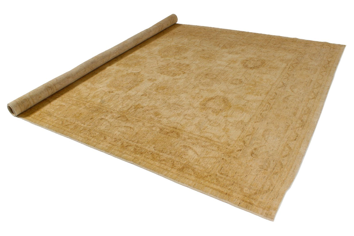 8x11 Ivory and Gold Turkish Oushak Rug