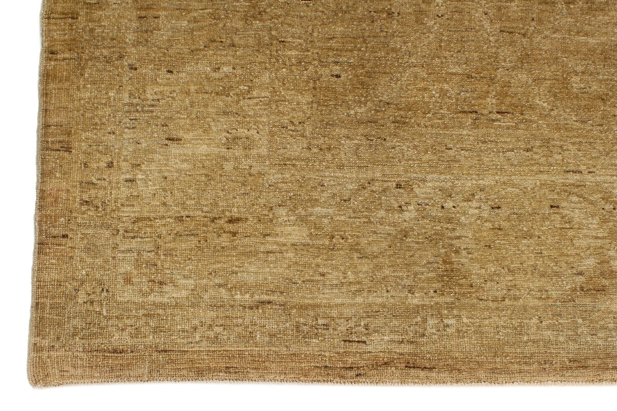 7x8 Beige and Ivory Persian Rug