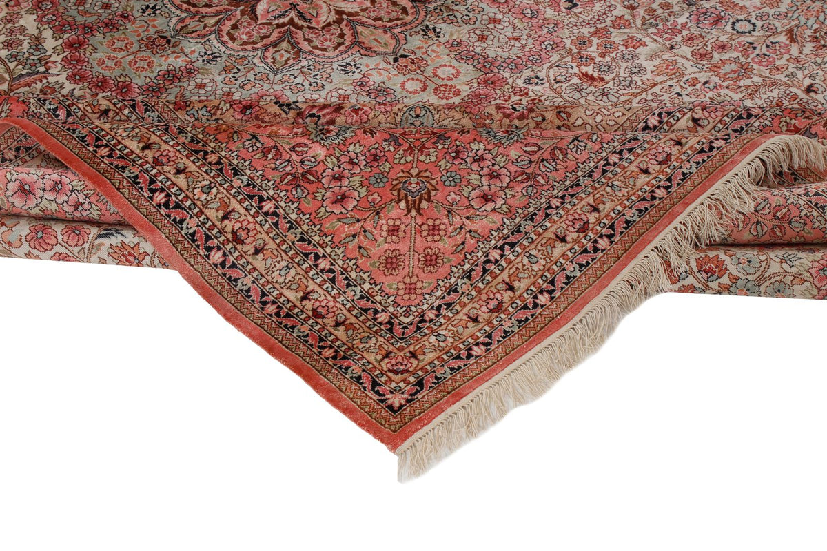 8x10 Ivory and Pink Persian Silk Rug
